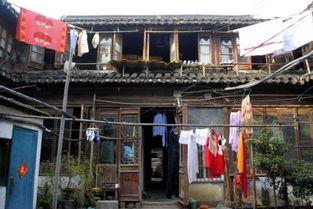 花街柳巷 在线观看,繁华都市中的情感纠葛 第3张 花街柳巷 在线观看,繁华都市中的情感纠葛 第3张